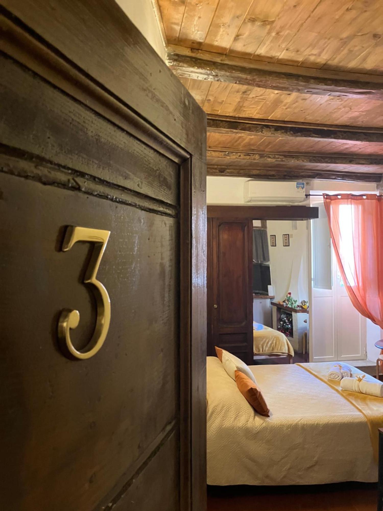 Apartment Campo De Fiori - Casa Pettinari 78 *